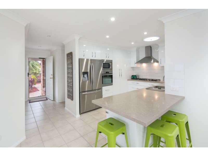 3 Lyn Court, Victoria Point QLD 4165