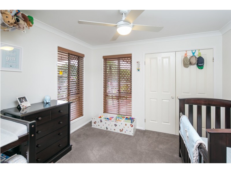 3 Lyn Court, Victoria Point QLD 4165