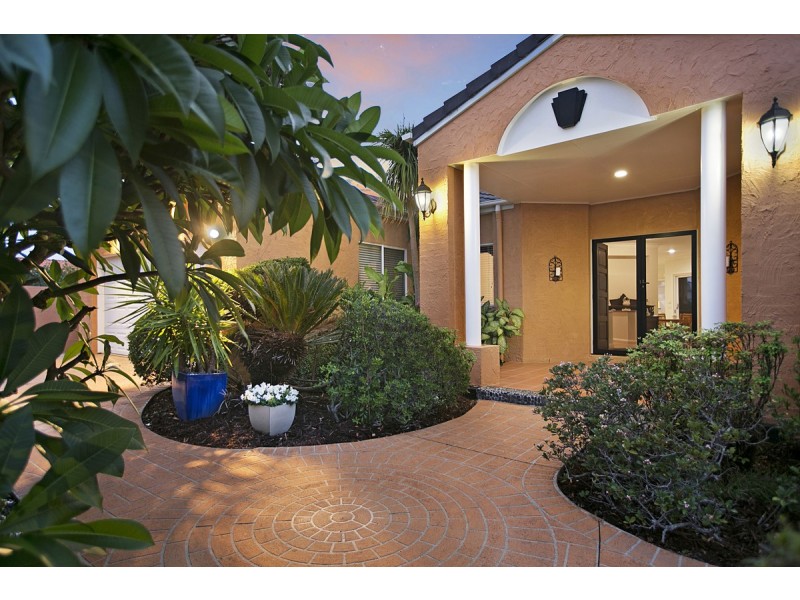 3 Esperance Court, Raby Bay QLD 4163