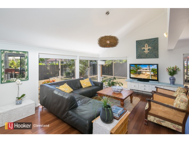 6 Cronin Drive, Wellington Point QLD 4160