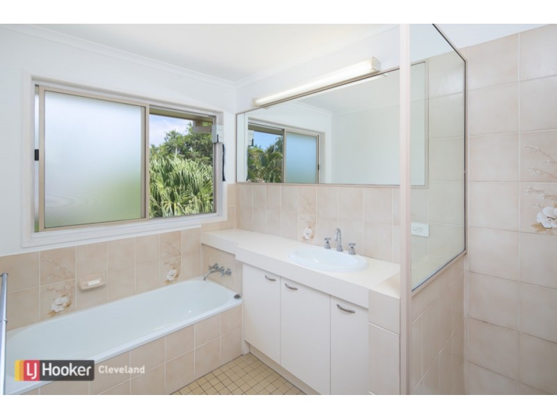 6 Cronin Drive, Wellington Point QLD 4160