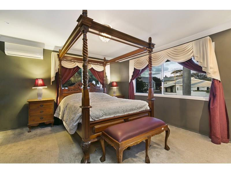 74 Shore Street East, Cleveland QLD 4163