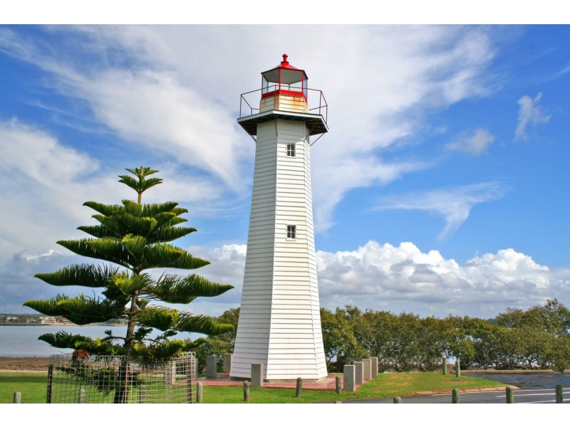 74 Shore Street East, Cleveland QLD 4163