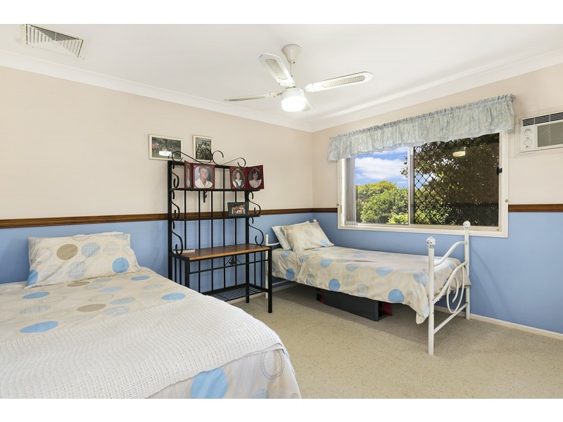 15 Swallow Street, Thornlands QLD 4164