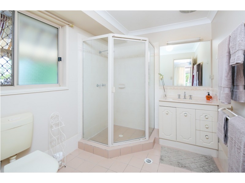 9 Tranquillity Court, Victoria Point QLD 4165