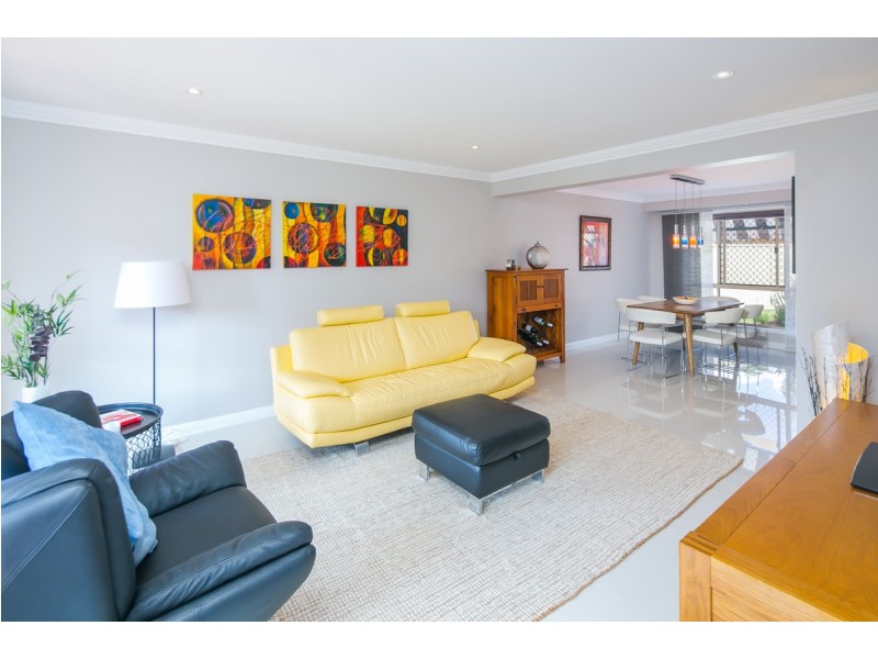 6 Vicki Place, Victoria Point QLD 4165