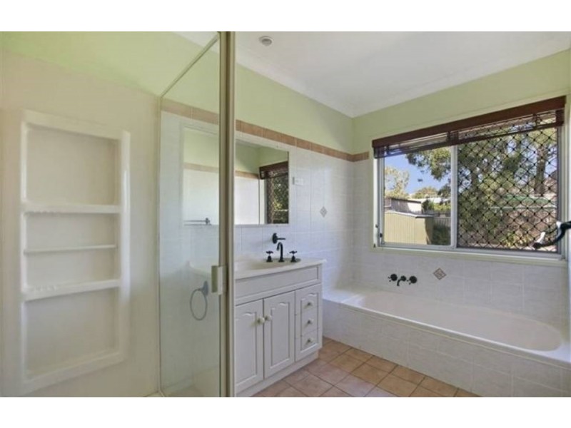 24 Agnes Street, Birkdale QLD 4159