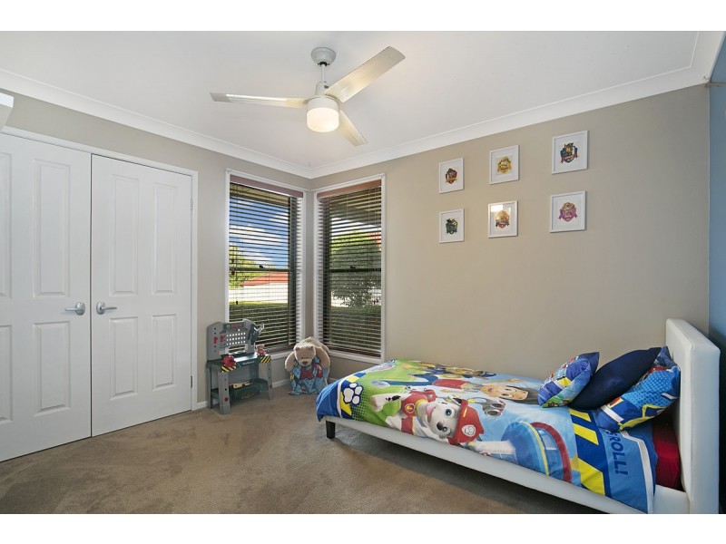 12 Attenborough Circuit, Redland Bay QLD 4165