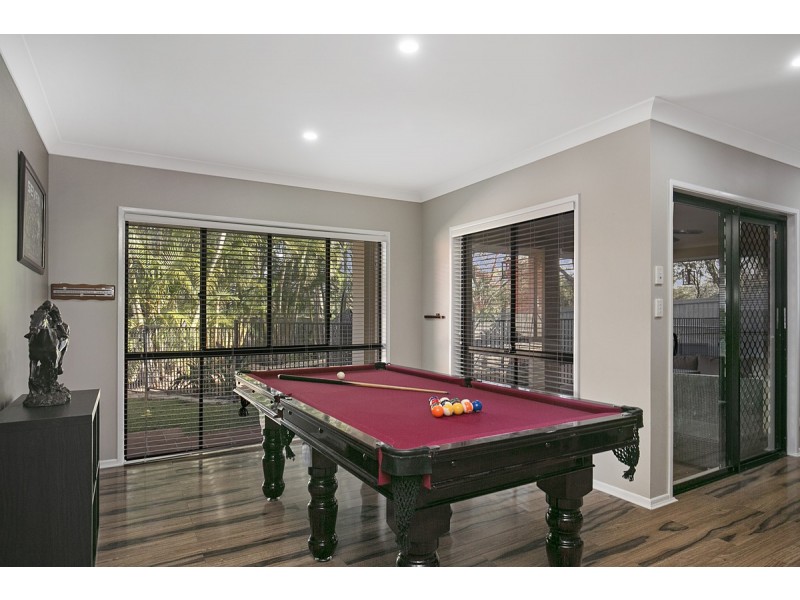 12 Attenborough Circuit, Redland Bay QLD 4165