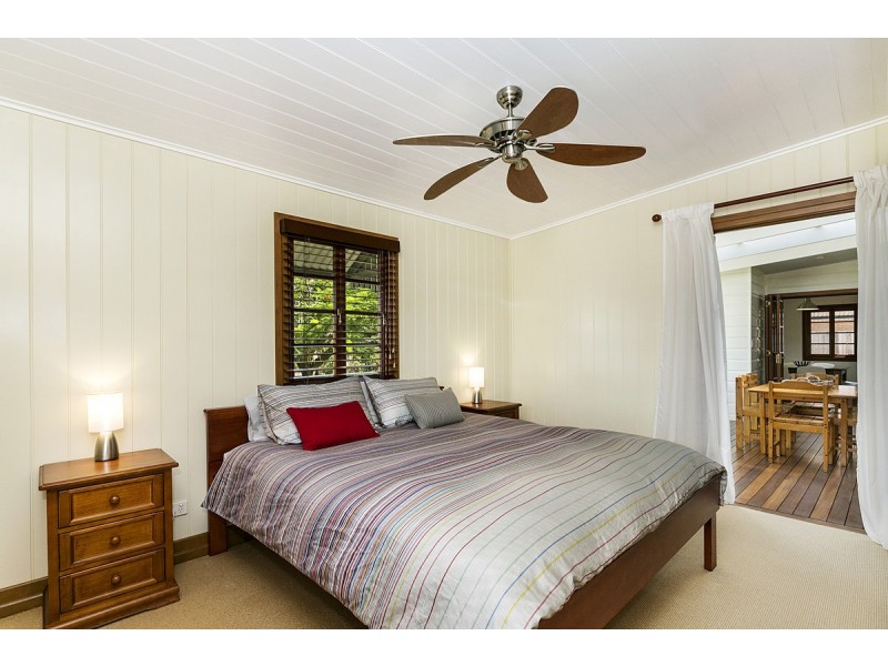 106 Passage Street, Cleveland QLD 4163