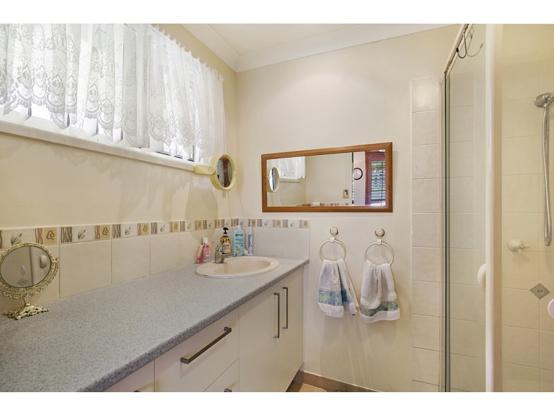 101 Island Street, Cleveland QLD 4163