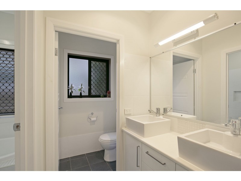 28 Waterville Drive, Thornlands QLD 4164