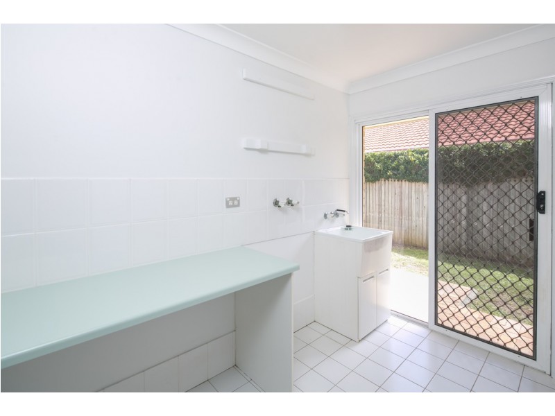 9 Beachside Court, Victoria Point QLD 4165