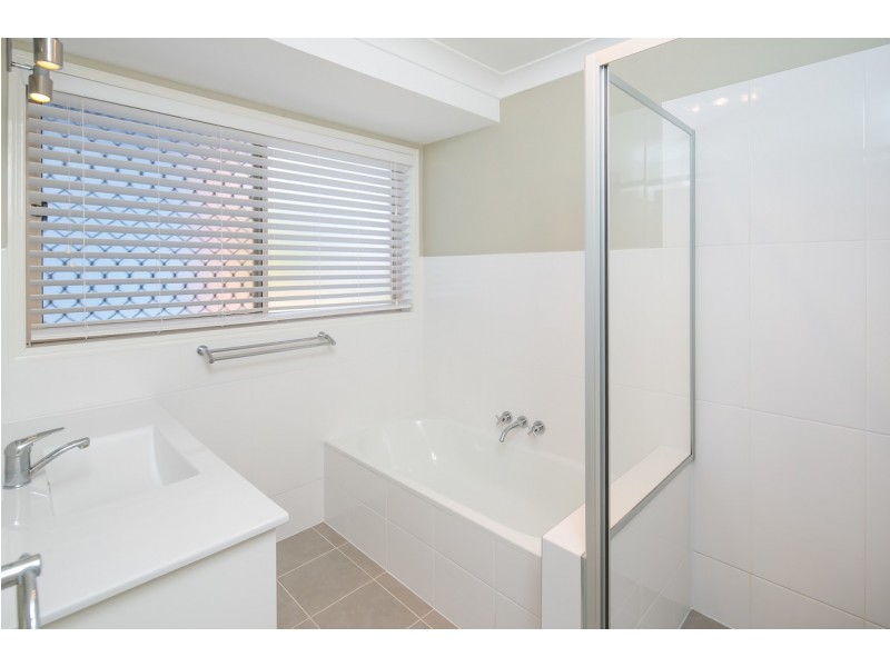 4 Rous Court, Victoria Point QLD 4165