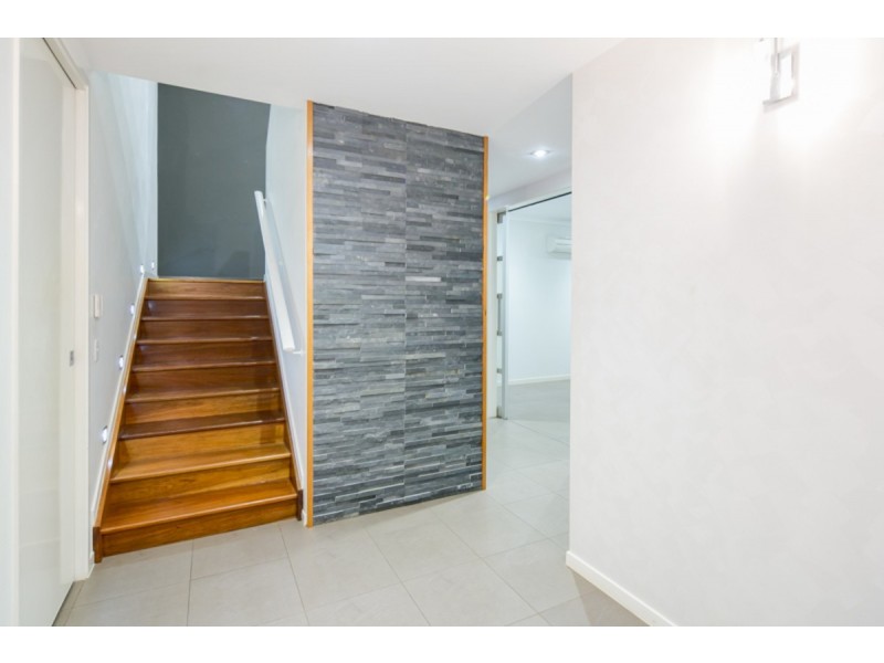 107 Habitat Drive, Redland Bay QLD 4165