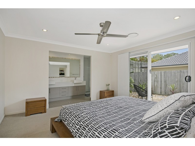 21 Cimmaron Circuit, Thornlands QLD 4164