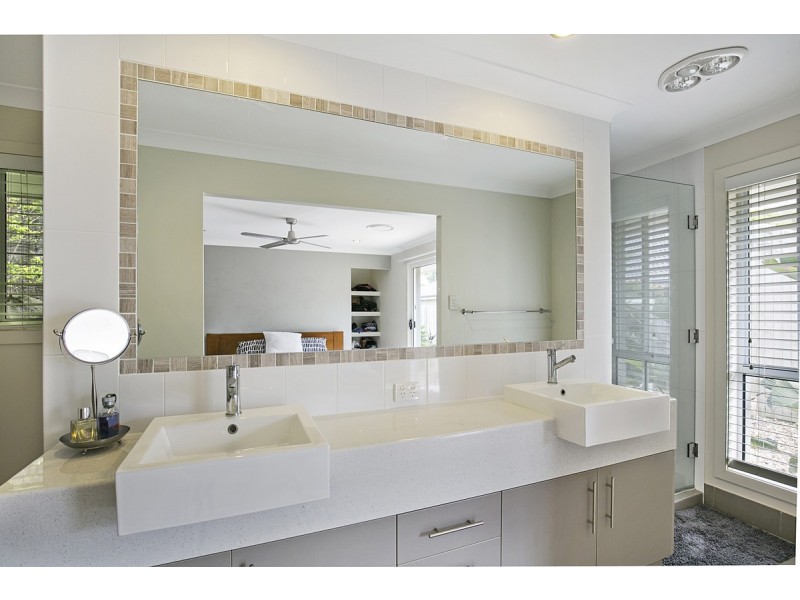 21 Cimmaron Circuit, Thornlands QLD 4164