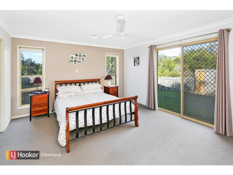 2 Buggy Place, Redland Bay QLD 4165
