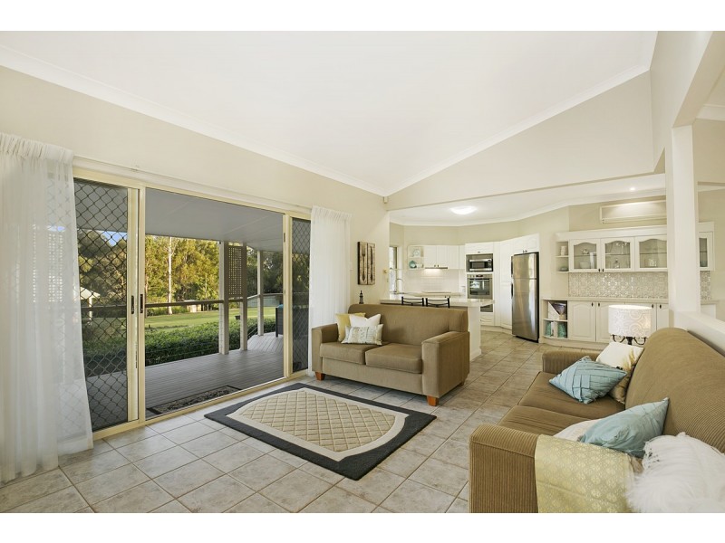 4 Lungren Drive, Thornlands QLD 4164