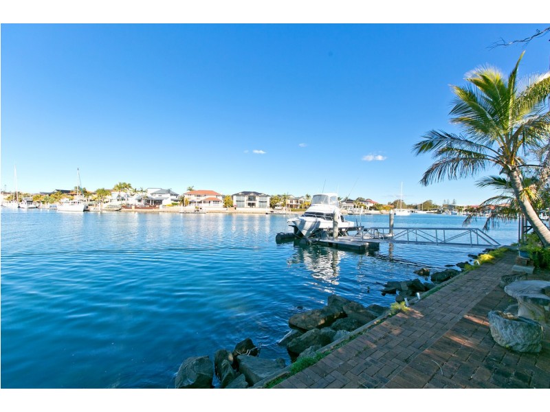 2 Voyagers Court, Raby Bay QLD 4163