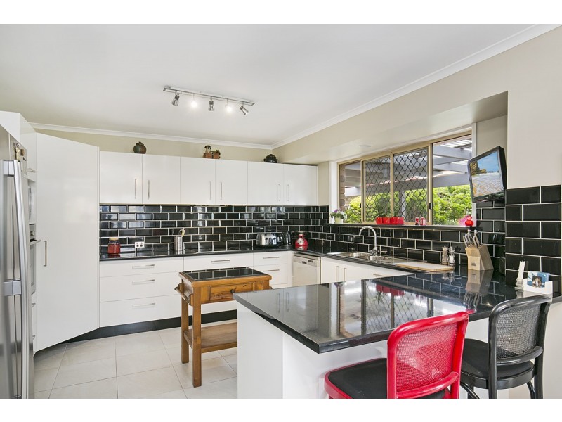 17 Mccullagh Street, Cleveland QLD 4163