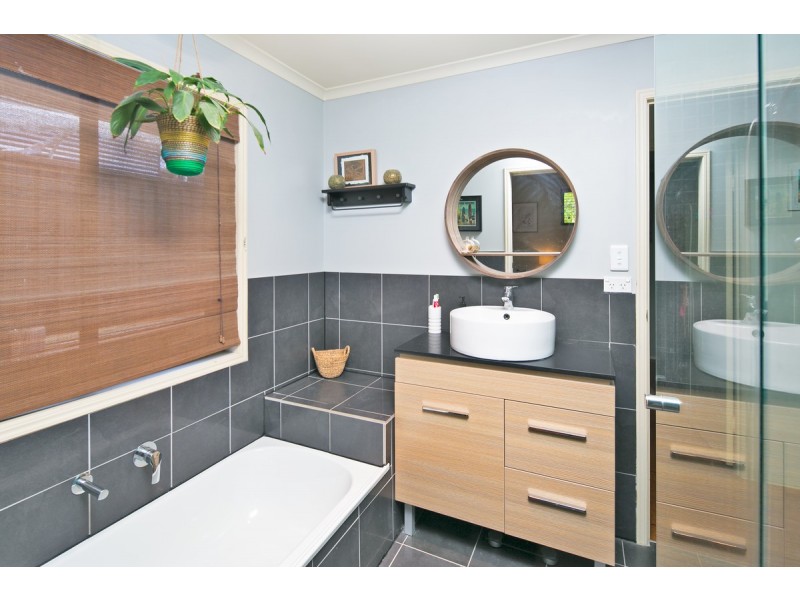 16 Bay Breeze Avenue, Thornlands QLD 4164