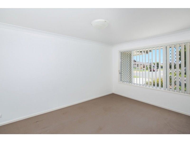 22 Torello Crescent, Victoria Point QLD 4165