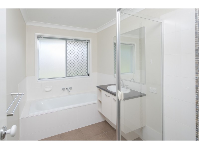 22 Torello Crescent, Victoria Point QLD 4165