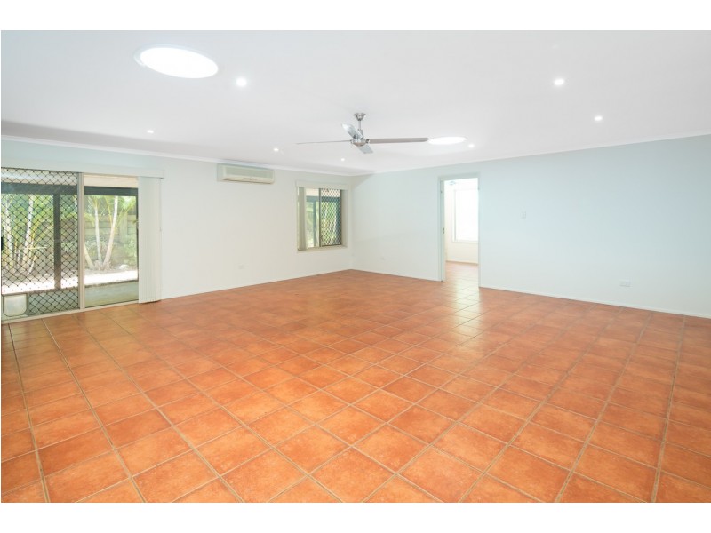 66 Sunshine Drive, Cleveland QLD 4163