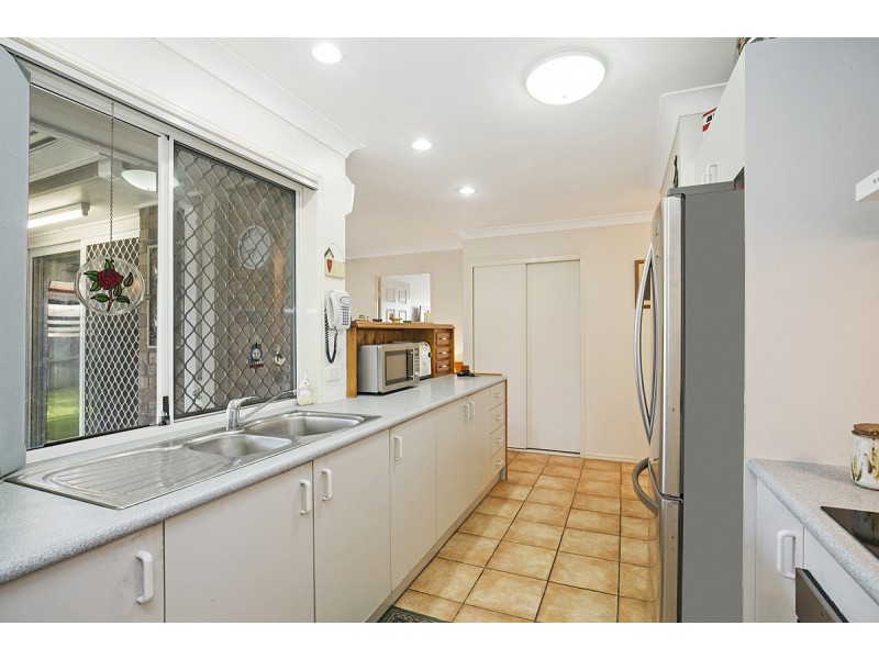 8 Crows Ash Street, Mount Cotton QLD 4165