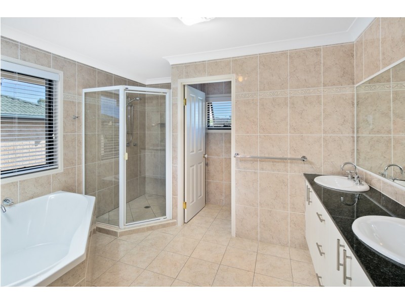 24 Gretchen Circuit, Thornlands QLD 4164