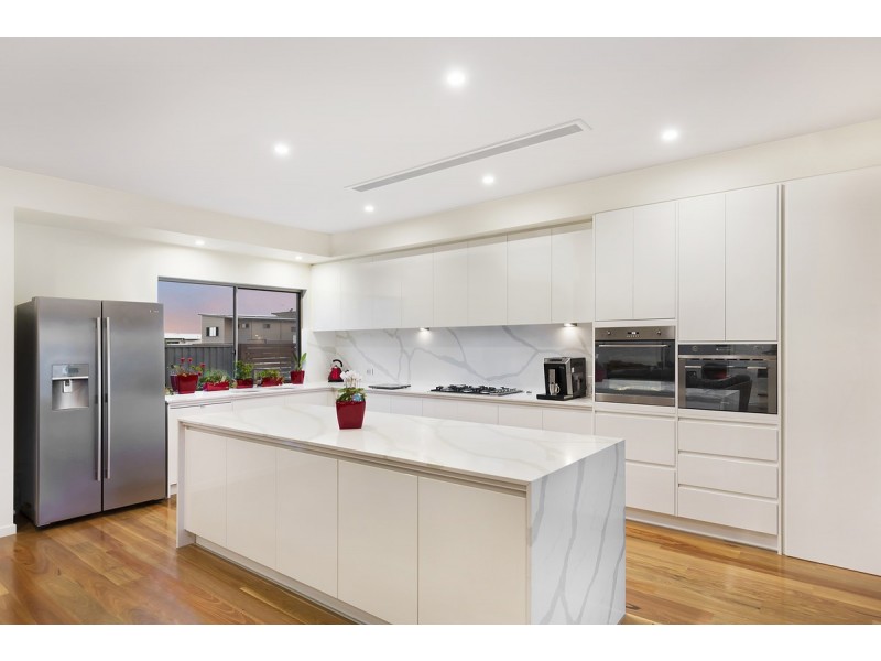 11 Nadine Crescent, Thornlands QLD 4164