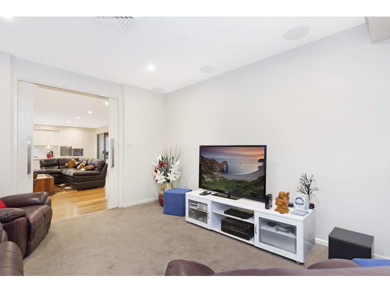 11 Nadine Crescent, Thornlands QLD 4164