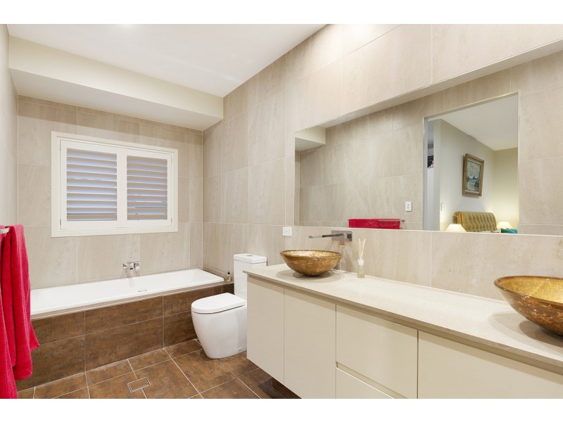 11 Nadine Crescent, Thornlands QLD 4164
