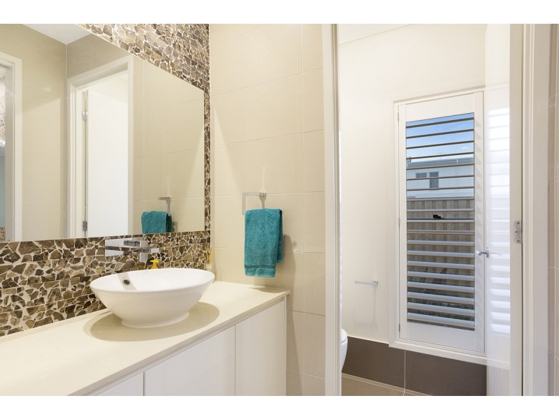 11 Nadine Crescent, Thornlands QLD 4164