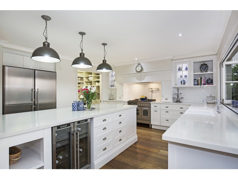 42 Seacrest Court, Raby Bay QLD 4163