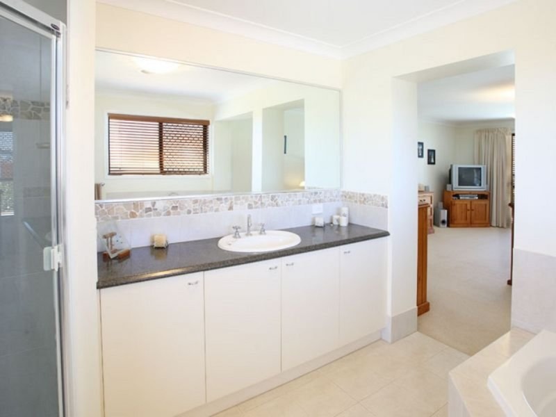 4 Coralbay Close, Thornlands QLD 4164