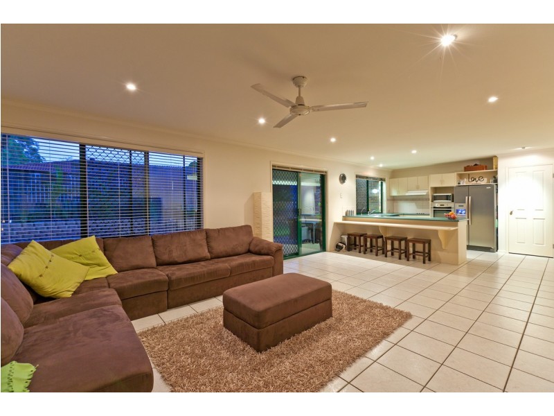 2 Flowers Street, Alexandra Hills QLD 4161