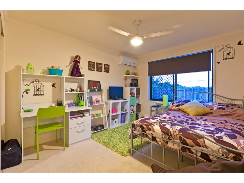 2 Flowers Street, Alexandra Hills QLD 4161
