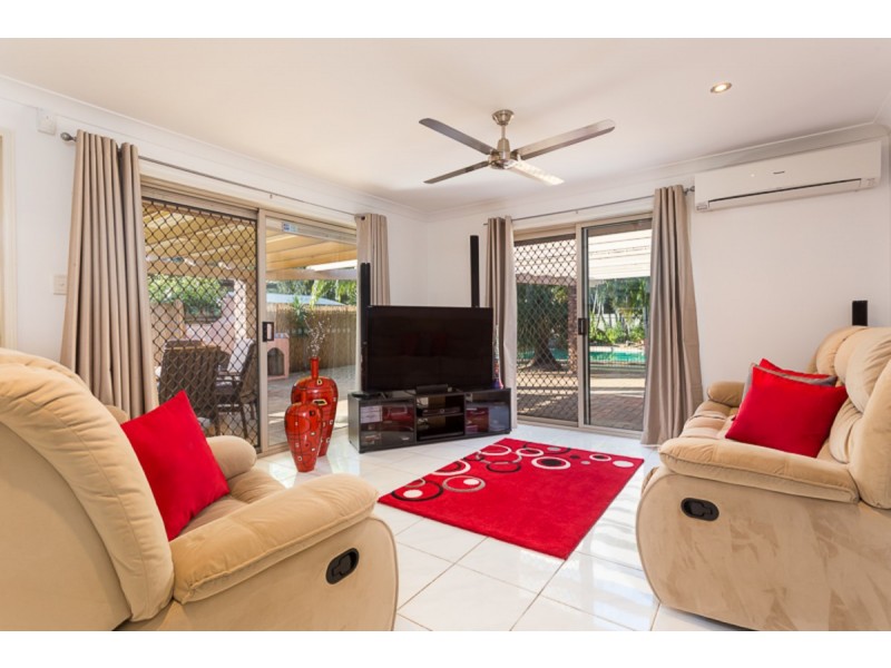 4 Honeysuckle Court, Victoria Point QLD 4165