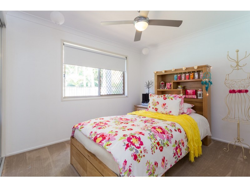 4 Honeysuckle Court, Victoria Point QLD 4165