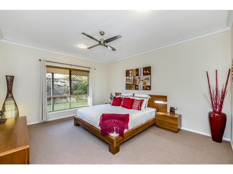 24 Grevillea Street, Redland Bay QLD 4165