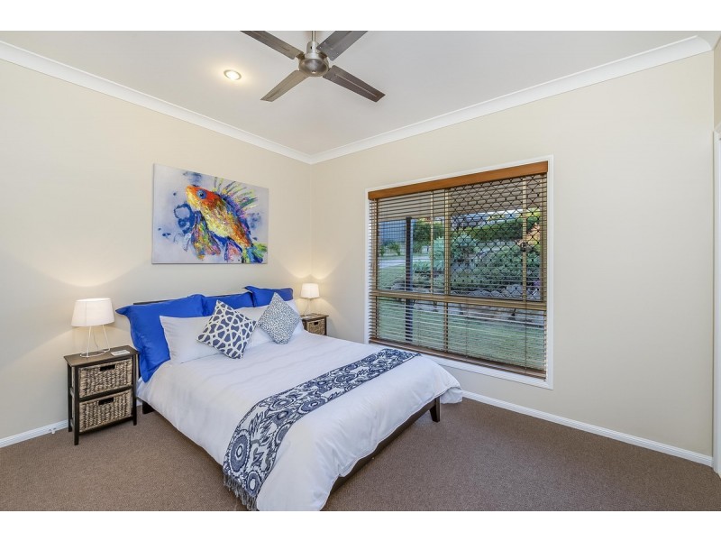 24 Grevillea Street, Redland Bay QLD 4165