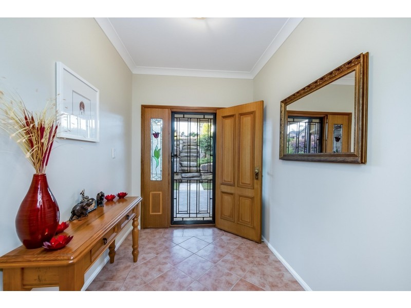 24 Grevillea Street, Redland Bay QLD 4165