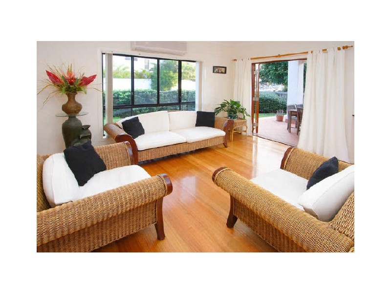 8 Paxton Street, Raby Bay QLD 4163