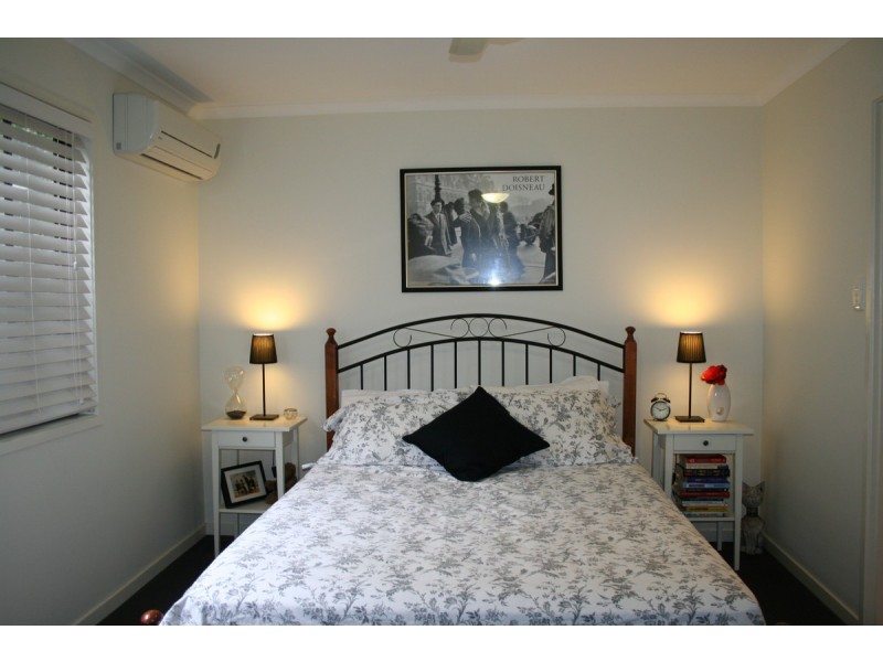 2/175 Norman Avenue, Norman Park QLD 4170