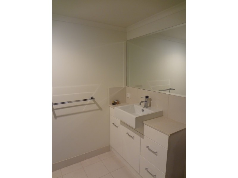 2/175 Norman Avenue, Norman Park QLD 4170