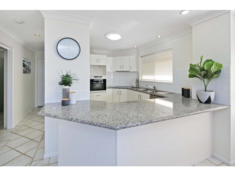 2/192 Shore Street North, Cleveland QLD 4163