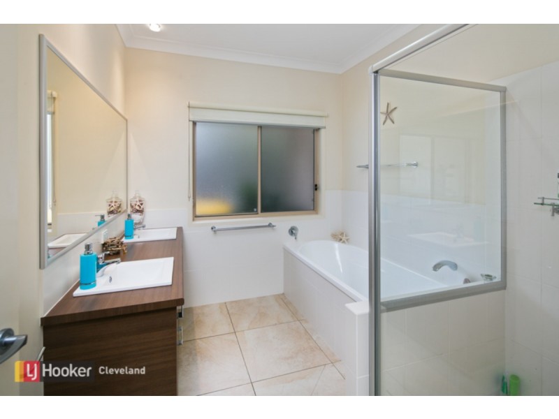 5 The Grove, Thornlands QLD 4164