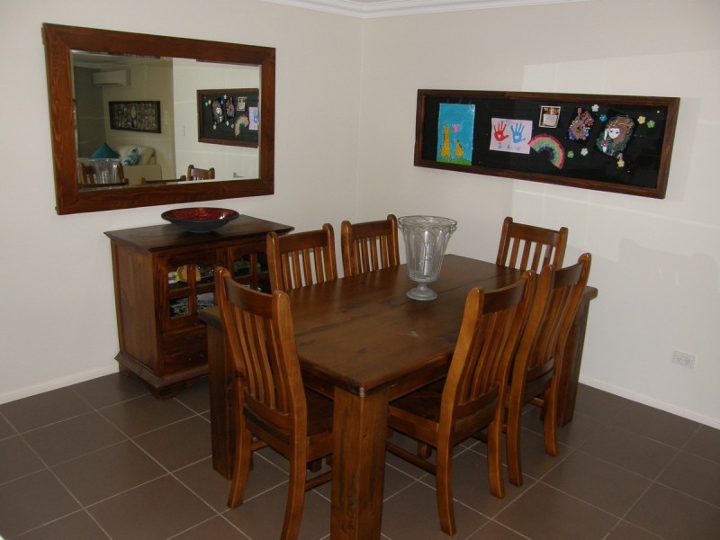 26 Emperor Drive, Redland Bay QLD 4165